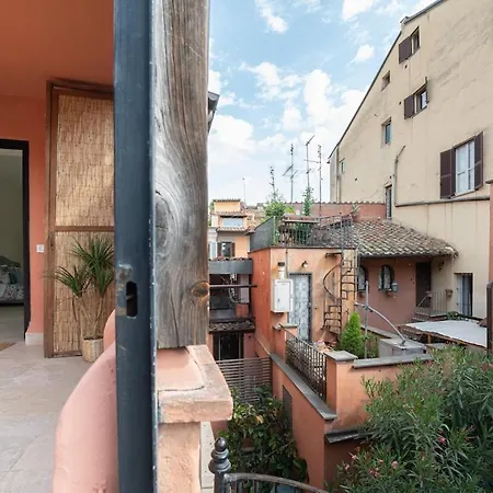 Apartment Trastevere Rooftop Terrace Courtyard Loft *