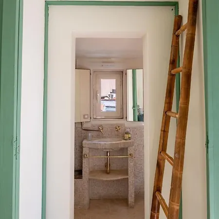 Apartment Trastevere Rooftop Terrace Courtyard Loft *