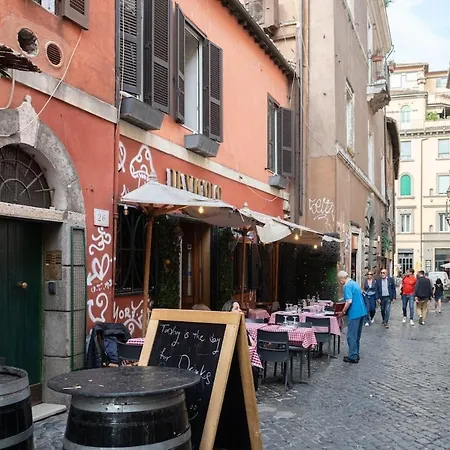Trastevere Rooftop Terrace Courtyard Loft Apartment Rome