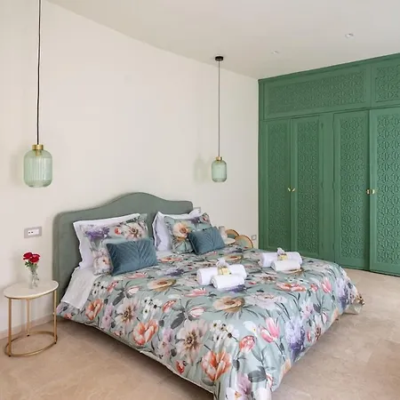 Trastevere Rooftop Terrace Courtyard Loft *