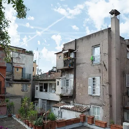 Trastevere Rooftop Terrace Courtyard Loft