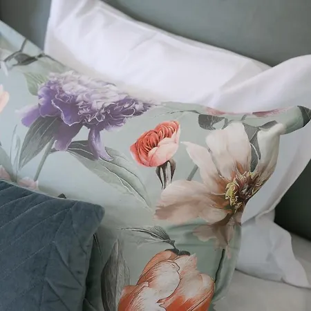 Trastevere Rooftop Terrace Courtyard Loft Apartment Rome